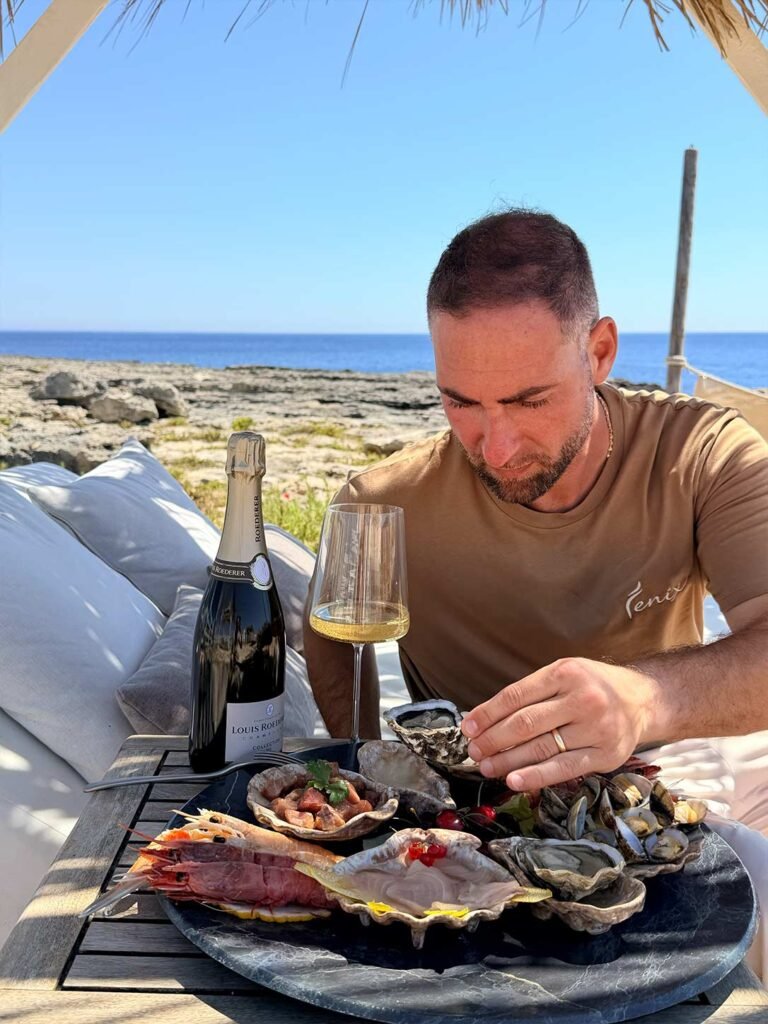 Plateau di crudi di mare e champagne fronte mare da Fenix Favignana